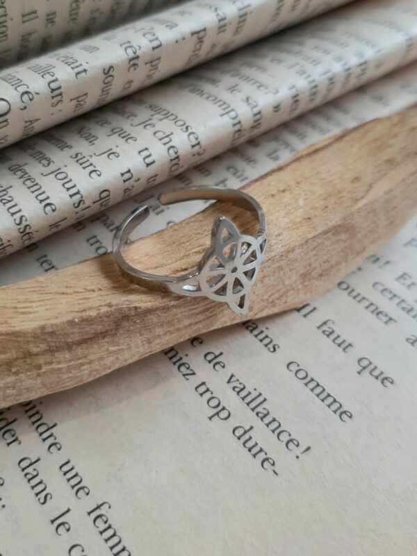 Bague Noeud de Sorcière argenté acier inoxydable – Image 2